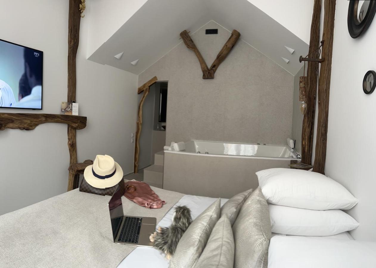 Tamarin & Capucin Suite Balneo Aubagne Exteriér fotografie