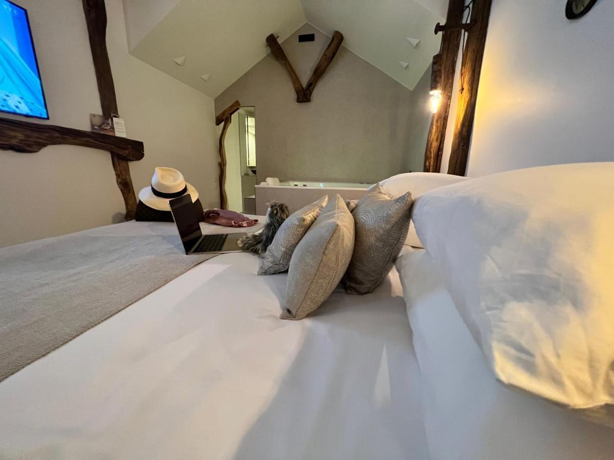 Tamarin & Capucin Suite Balneo Aubagne Exteriér fotografie