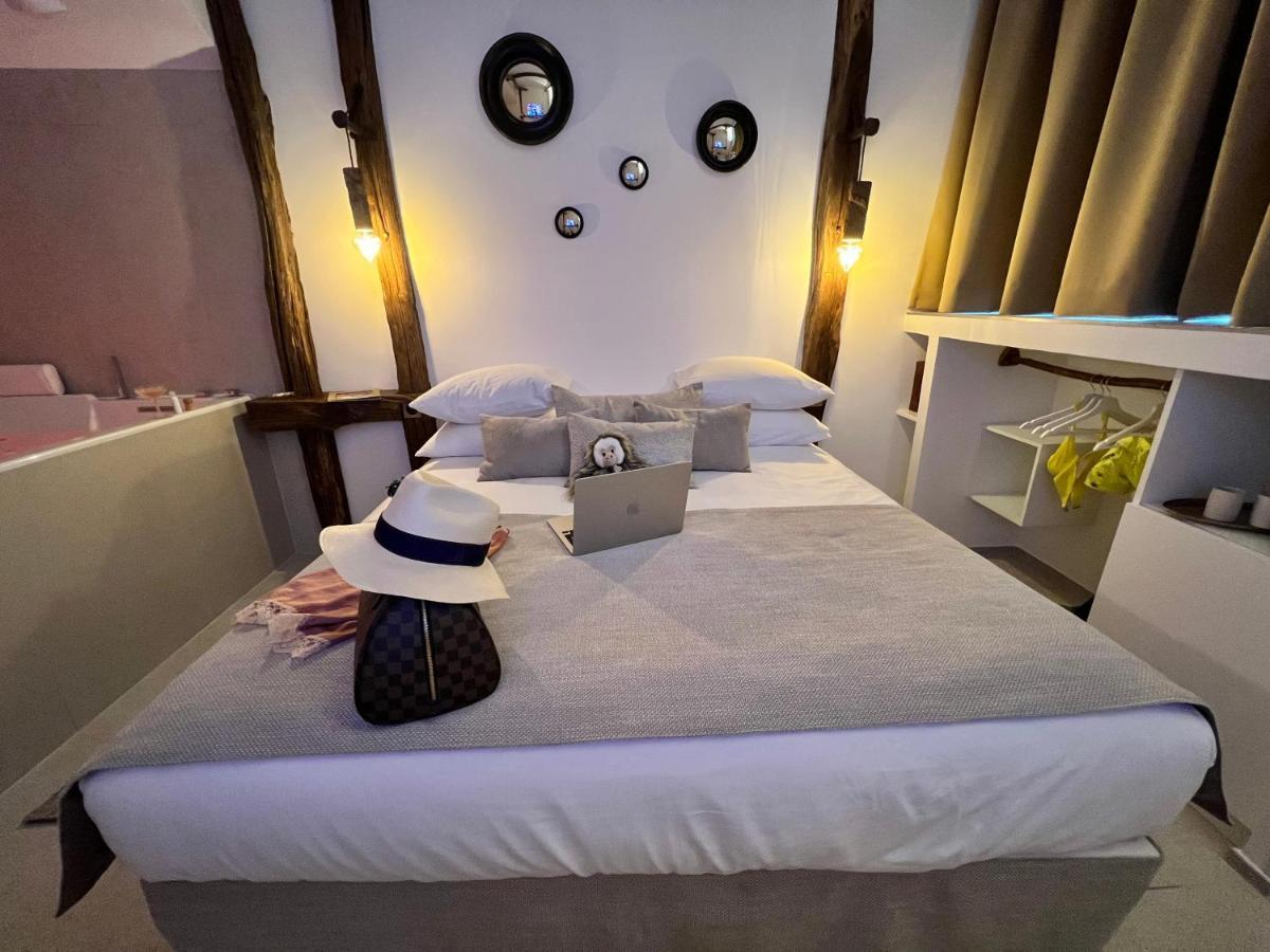 Tamarin & Capucin Suite Balneo Aubagne Exteriér fotografie